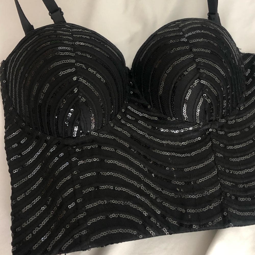 Black bralette / Crop top